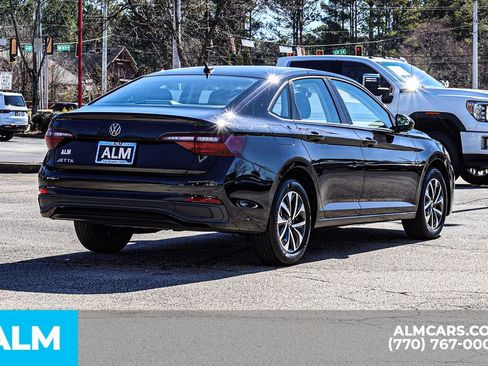 Used 2024 Volkswagen Jetta S image 6