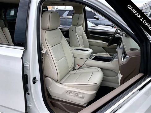 Used 2023 GMC Yukon Denali AWD/4WD image 29