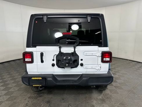 Used 2024 Jeep Wrangler Sport S image 4