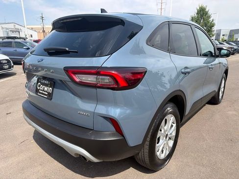Used 2025 Ford Escape Active AWD/4WD image 8