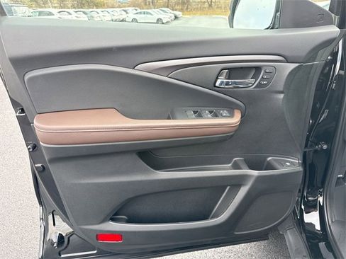 Used 2025 Honda Ridgeline RTL image 14