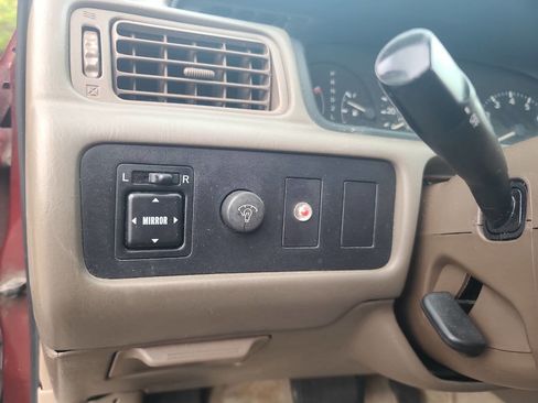 Used 2001 Toyota Camry LE image 19