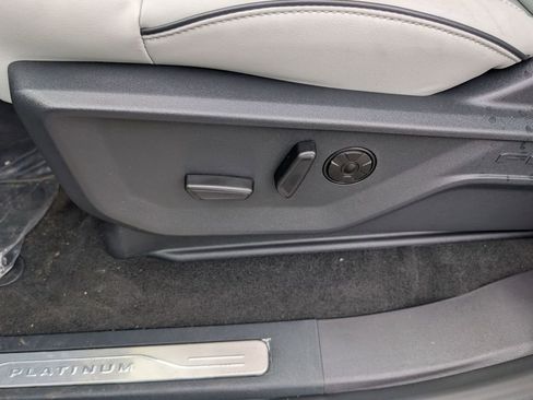 New 2026 Ford Expedition Max Platinum image 28