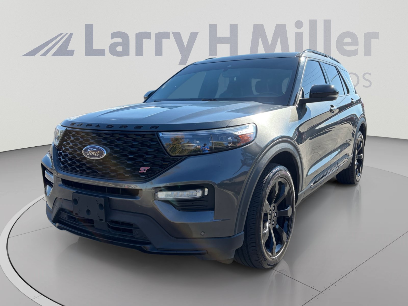 Used 2020 Ford Explorer ST w/ ST High-Performance Pack AWD/4WD image 1