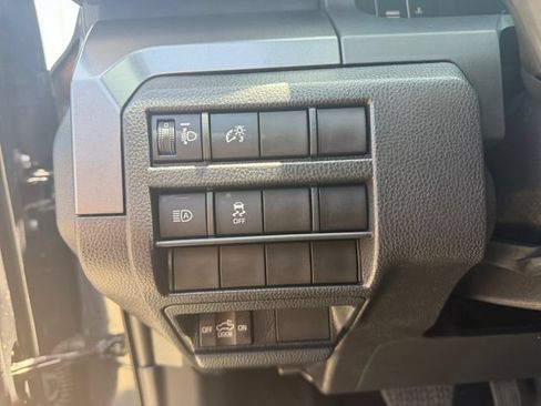 Certified 2026 Toyota Tacoma SR5 AWD/4WD image 28
