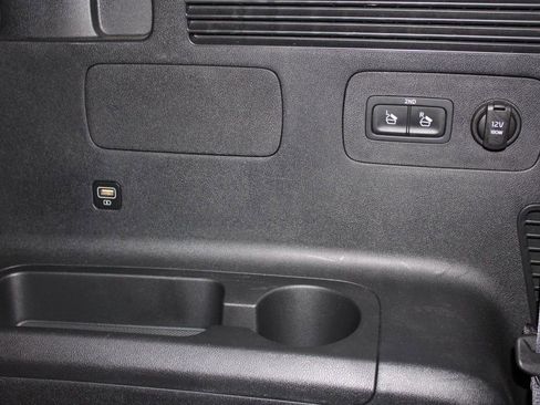 Used 2023 Kia Sorento S w/ Panoramic Sunroof Package FWD image 41