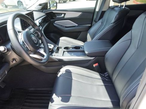 Used 2025 Acura MDX SH-AWD w/ Technology Package image 20