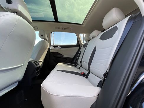 New 2025 Volkswagen Taos SE image 12