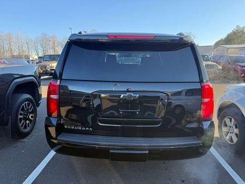 Used 2020 Chevrolet Suburban LT image 7