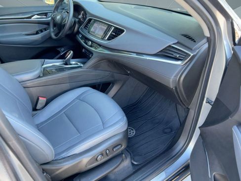 Certified 2020 Buick Enclave Essence image 31