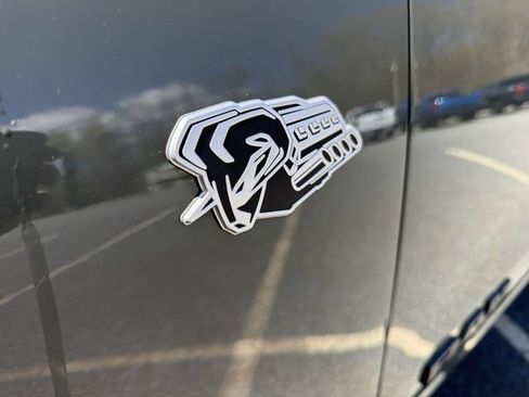 Used 2026 RAM 1500 Laramie w/ Night Edition AWD/4WD image 33