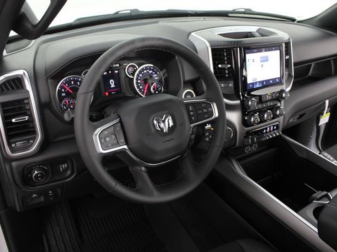 New 2026 RAM 1500 Big Horn AWD/4WD image 8