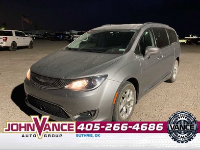 Used 2017 Chrysler Pacifica Touring-L Plus w/ Advanced Safetytec Group