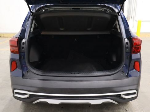 Used 2022 Kia Seltos SX image 14