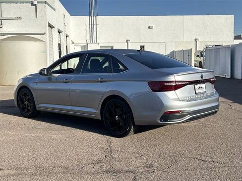 New 2026 Volkswagen Jetta SE image 4