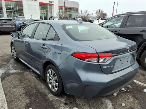 Certified 2025 Toyota Corolla LE image 3