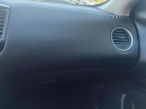 Used 2016 Nissan Pathfinder SV FWD image 32