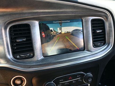 Used 2018 Dodge Charger R/T RWD image 14