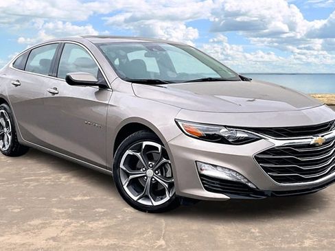 Used 2023 Chevrolet Malibu LT image 1