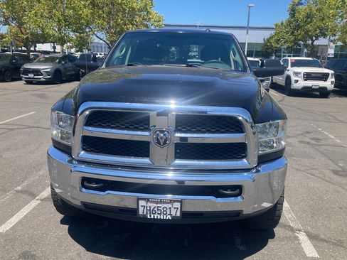 Used 2014 RAM 2500 Tradesman w/ Chrome Appearance Group AWD/4WD image 2