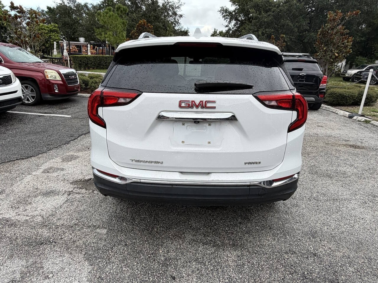 Used 2020 GMC Terrain SLT AWD/4WD image 3