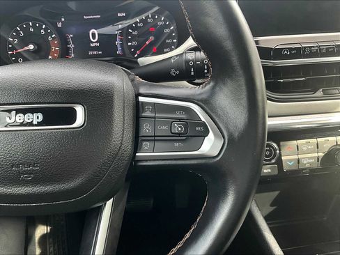 Used 2022 Jeep Compass Limited image 24