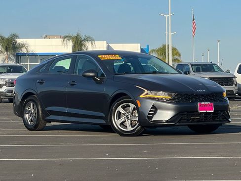 Used 2023 Kia K5 LXS FWD image 2