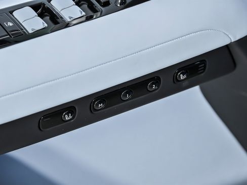 Used 2023 Rolls-Royce Ghost image 19