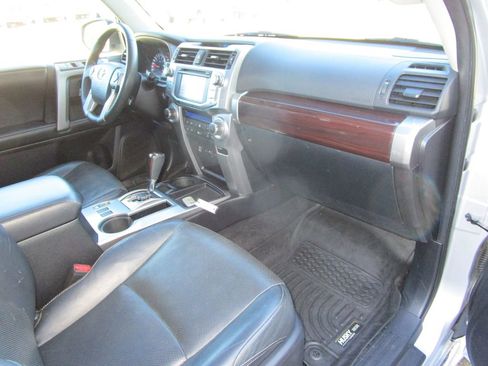 Used 2016 Toyota 4Runner Limited image 29