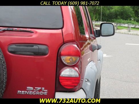 Used 2006 Jeep Liberty Renegade image 8