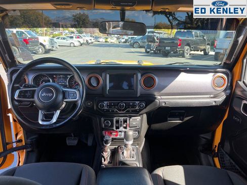Used 2021 Jeep Gladiator Mojave w/ Cold Weather Group image 8