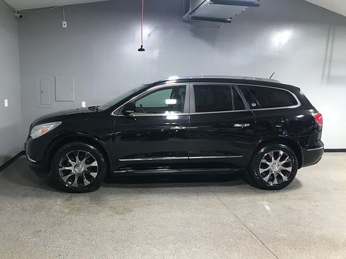 Used 2017 Buick Enclave Premium w/ Experience Buick Package FWD image 6