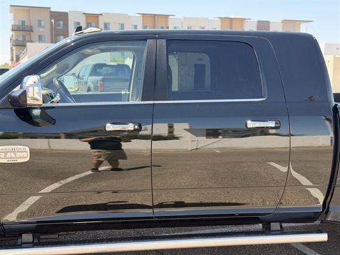 Used 2018 RAM 3500 Laramie Longhorn AWD/4WD image 11