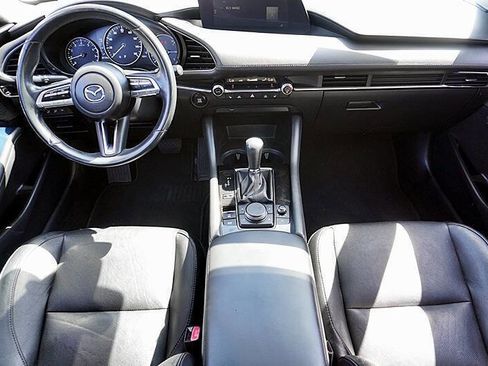 Used 2020 MAZDA MAZDA3 Premium 4dr Sedan image 23