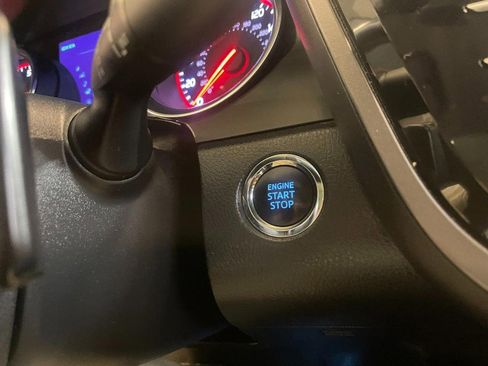 Used 2019 Toyota Camry XSE image 30