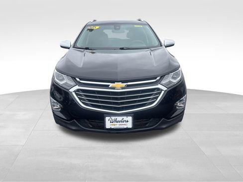 Used 2020 Chevrolet Equinox Premier w/ LPO, Floor Liner Package image 10
