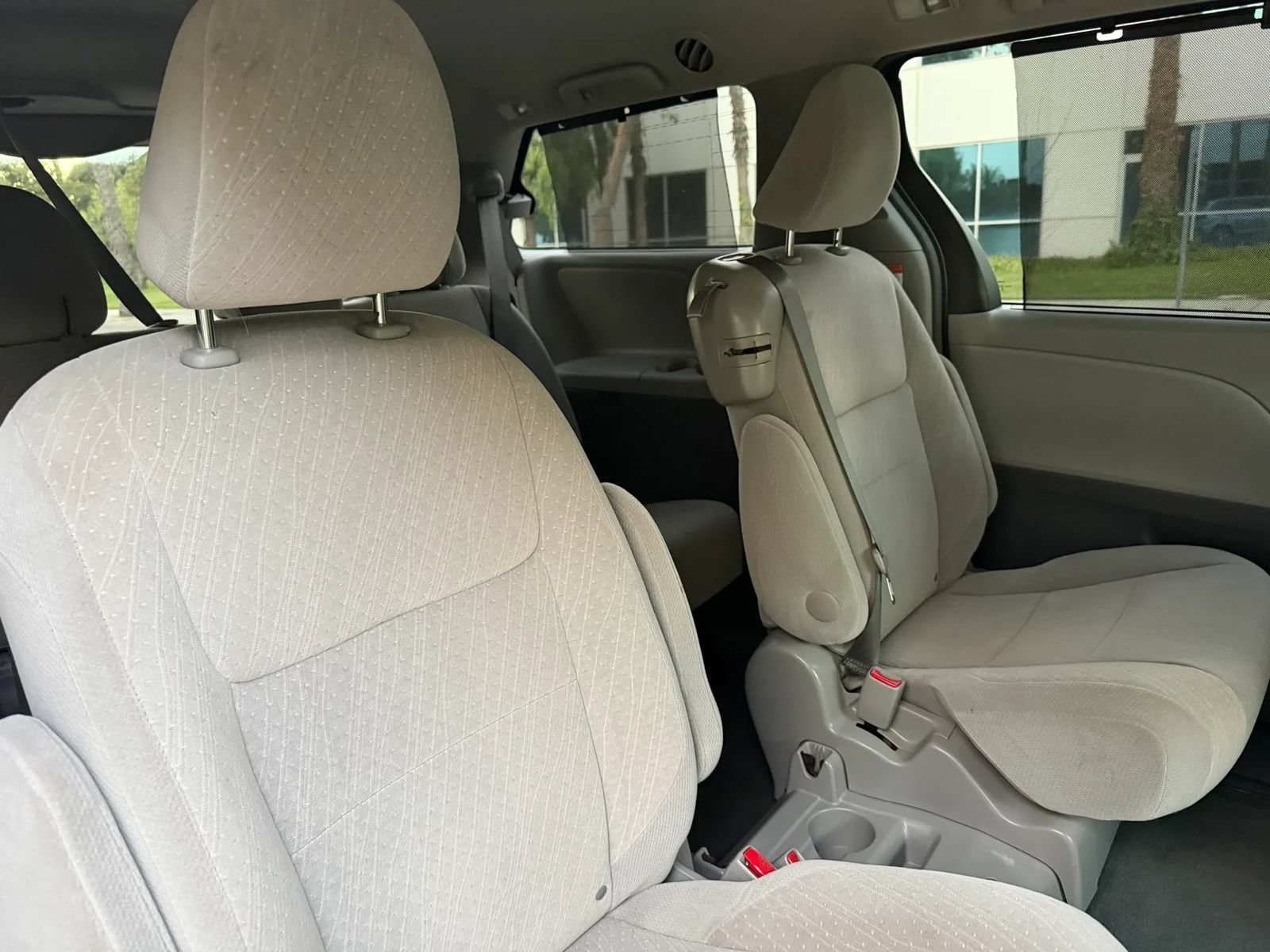 Used 2017 Toyota Sienna LE FWD image 13