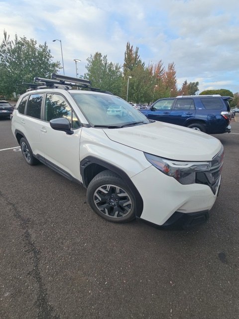 Used 2025 Subaru Forester Premium AWD/4WD image 13