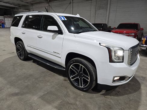 Used 2017 GMC Yukon Denali w/ Open Road Package AWD/4WD image 18