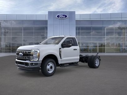 New 2025 Ford F350 XL w/ XL Chrome Package