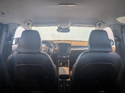 Used 2026 Volvo XC40 B5 Core w/ Climate Package image 28