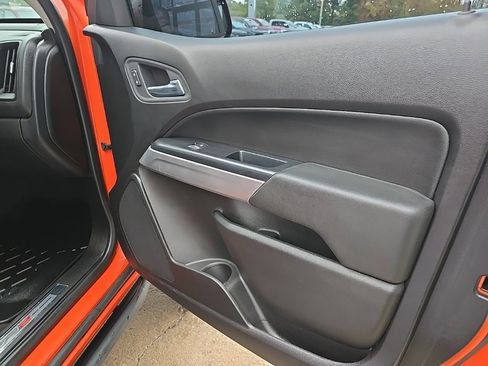 Used 2019 Chevrolet Colorado ZR2 image 84