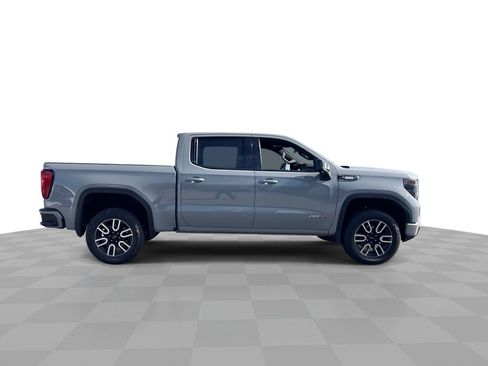 Used 2025 GMC Sierra 1500 AT4 image 2