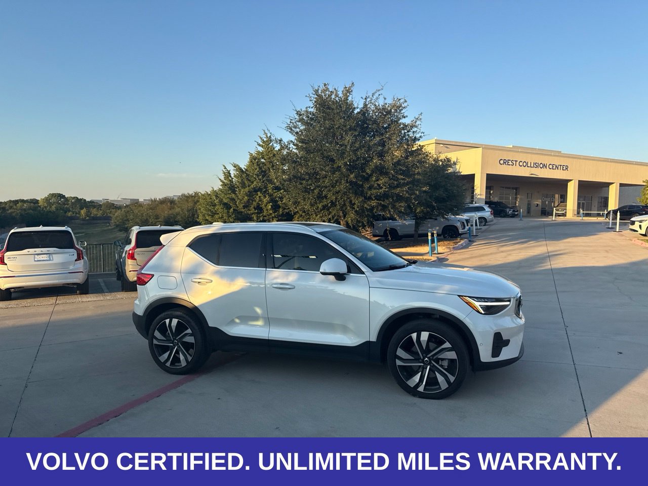 Certified 2024 Volvo XC40 B5 Ultimate w/ Protection Package Premier AWD/4WD image 11