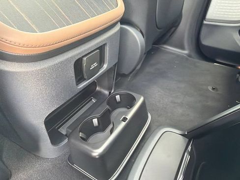 New 2026 Lincoln Navigator L Black Label AWD/4WD image 26