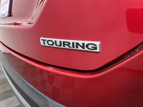 Certified 2025 Honda Pilot Touring image 4