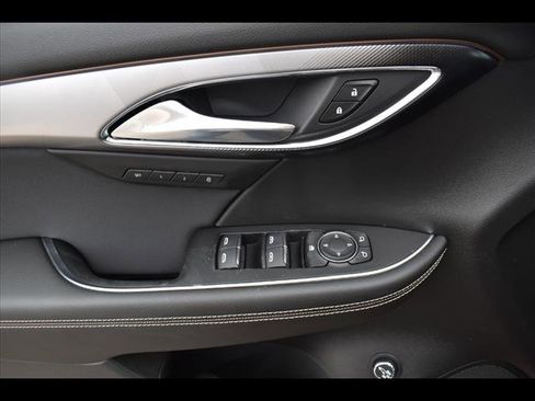 New 2025 Buick Envision Sport Touring image 13