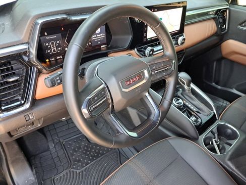Used 2024 GMC Canyon AT4 w/ Canyon Safety Plus Package AWD/4WD image 10
