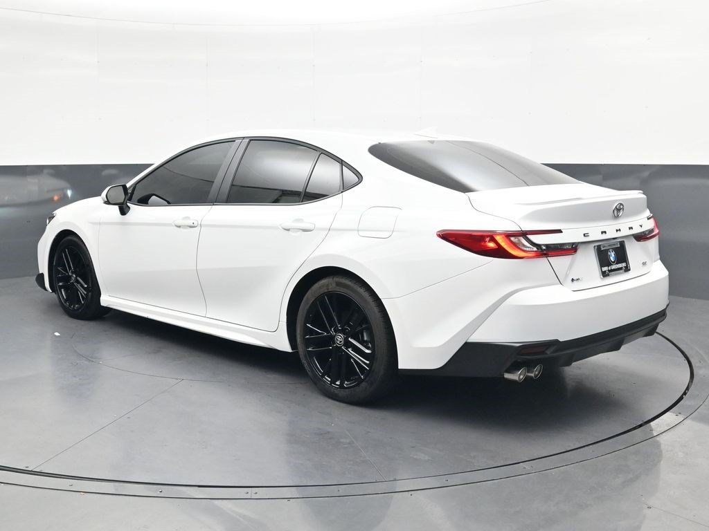 Used 2026 Toyota Camry SE FWD image 6