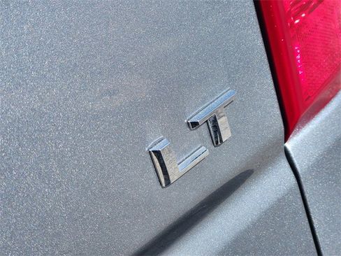 Used 2025 Chevrolet Silverado 1500 LT image 12